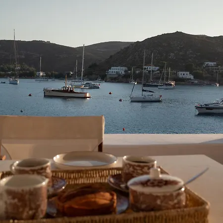 度假居 Enplo Above Grikos Bay (Patmos)